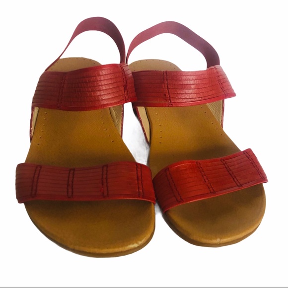 BARETRAPS Leather Slingback Low Wedge - Picture 2 of 10